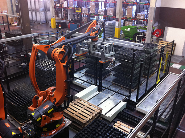 Robotic de-palletization